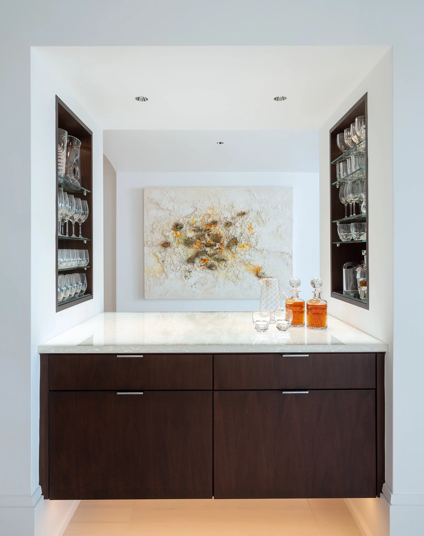 Custom built in bar and glass cabinets by Dawn Wallace Design in Vero Beach